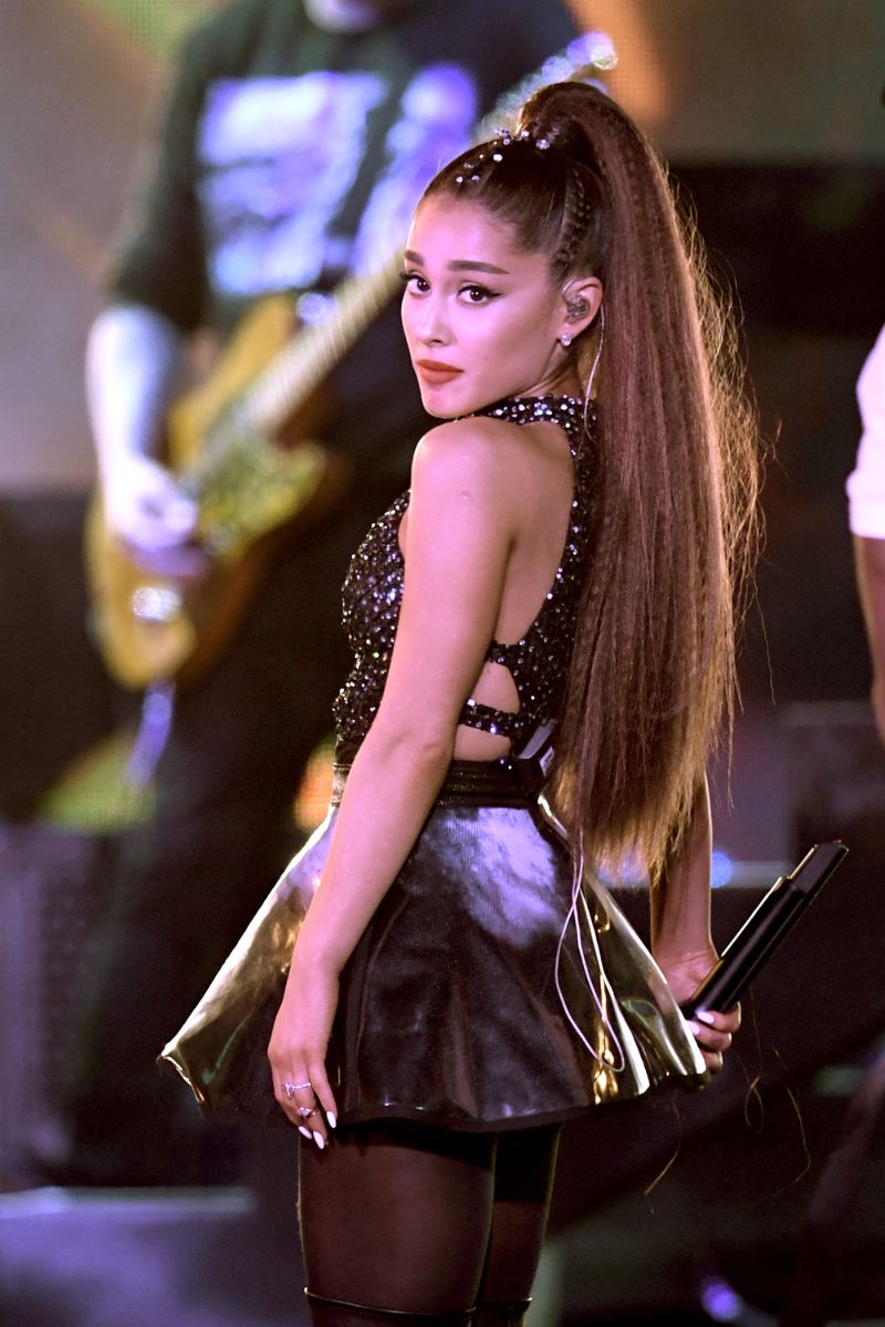 Ariana Grande Reveals Her Family Forgets She Is Vegan